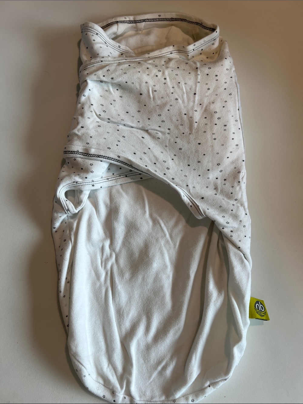 Nested Bean - S/L, Zen Swaddle Classic, White/Gray and Stars 0-6m+